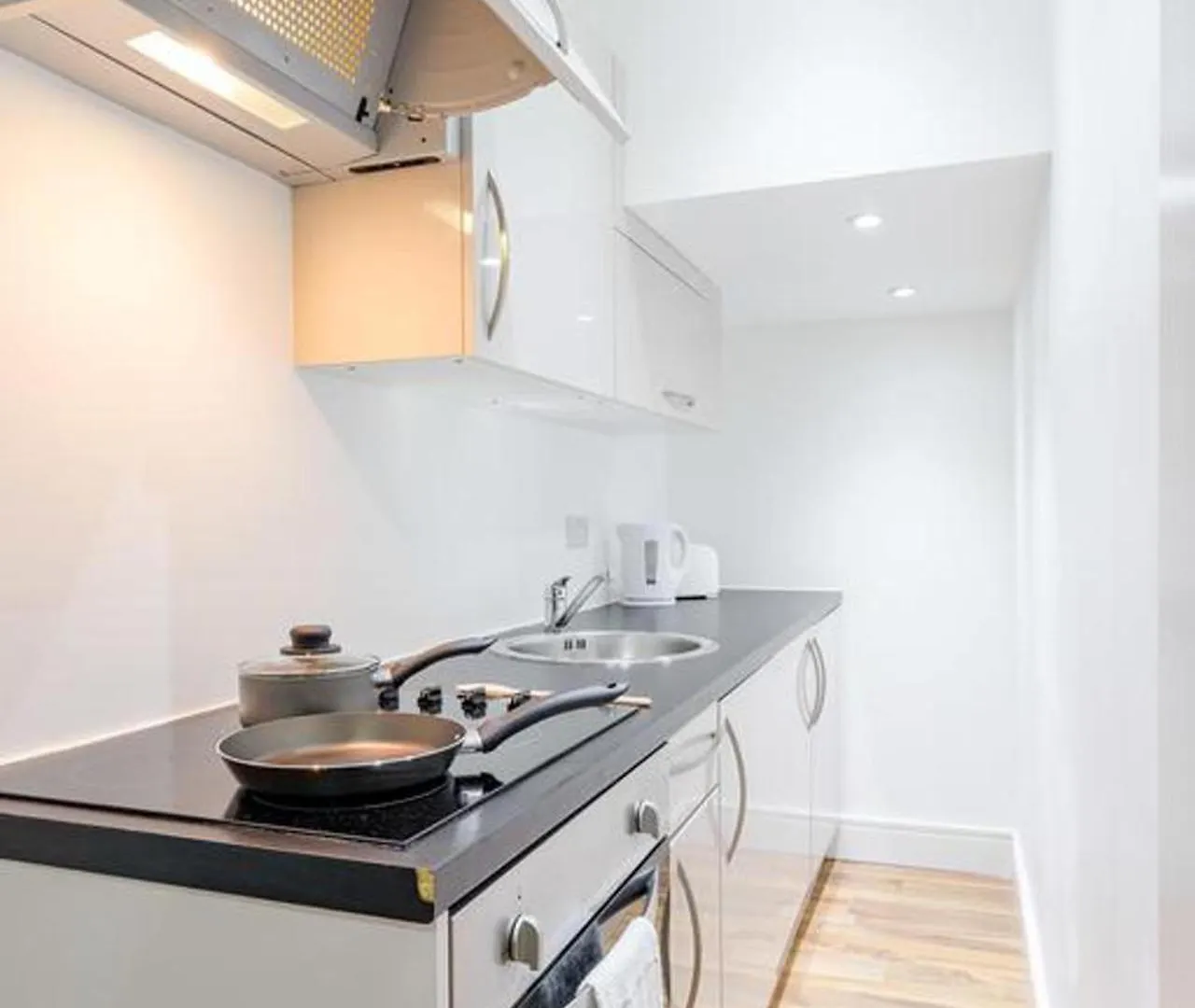 Bermondsey London 3 People Apartment Peaceful
