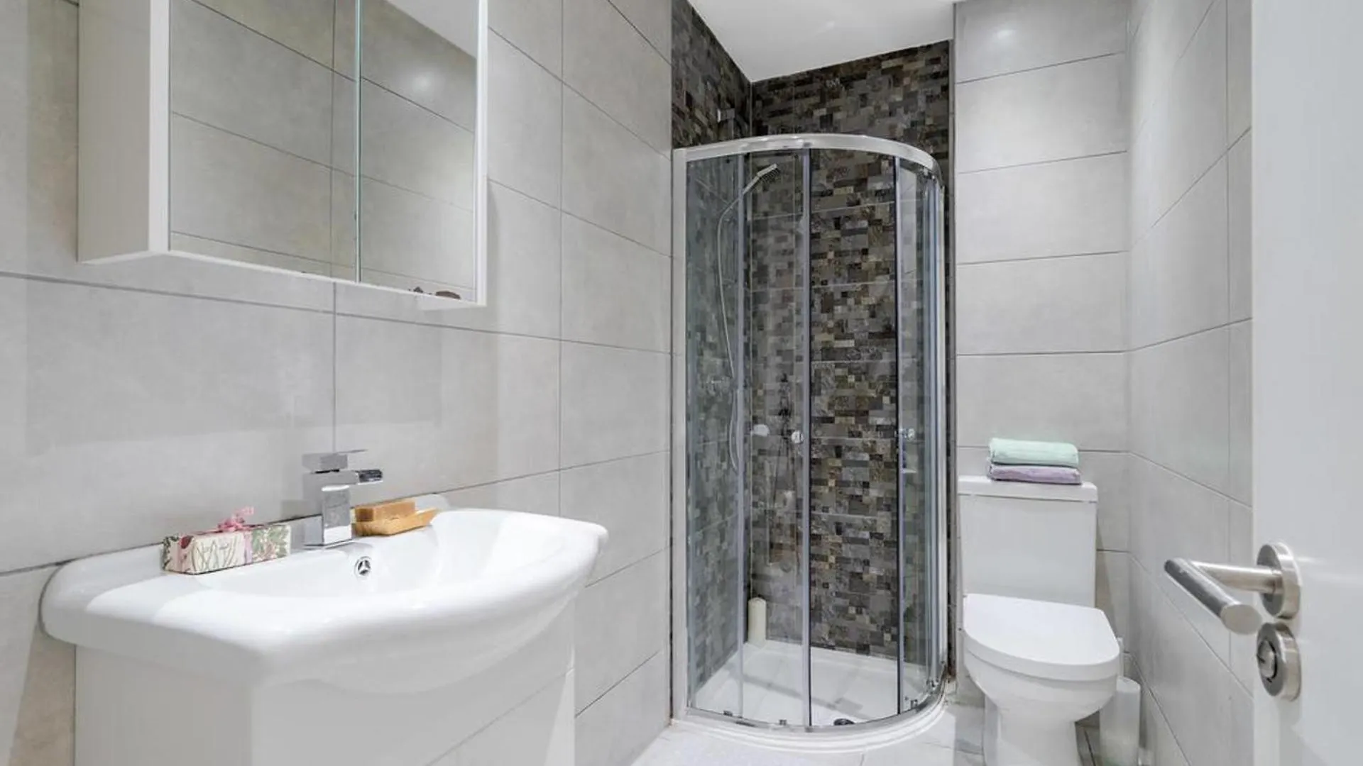 Bermondsey London 3 People Apartment Peaceful 0*,  United Kingdom